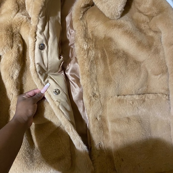 Fur Coat - Picture 3 of 3